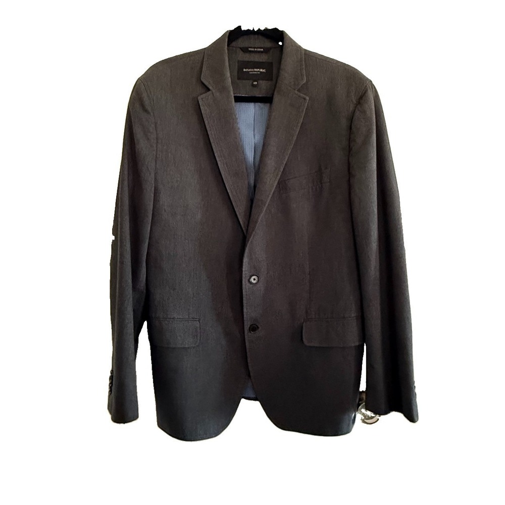 Banana Republic Tailored Fit Light Grey Suit Jacket 42R